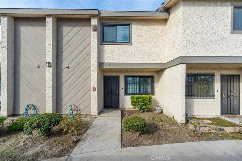 4311 Mcfadden #8, Santa Ana, CA 92704