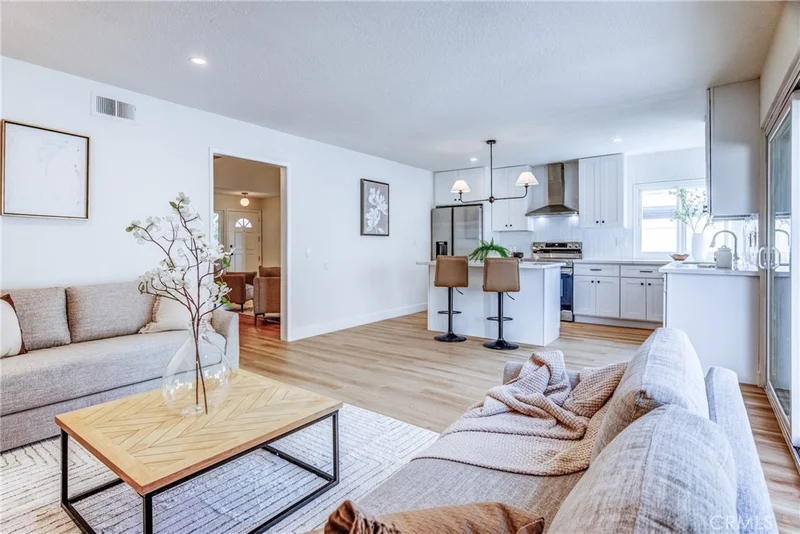 8741 Penridge, Inglewood, CA 90305