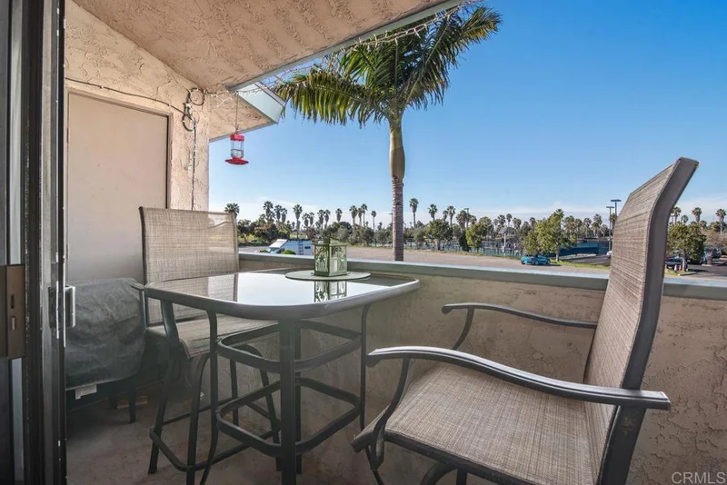 4572 Point Loma, San Diego, CA 92107