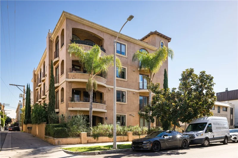 420 Hamel #302, Los Angeles, CA 90048