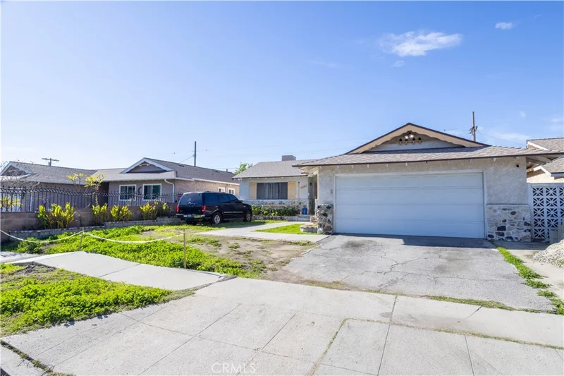 11281 Norris, Pacoima, CA 91331