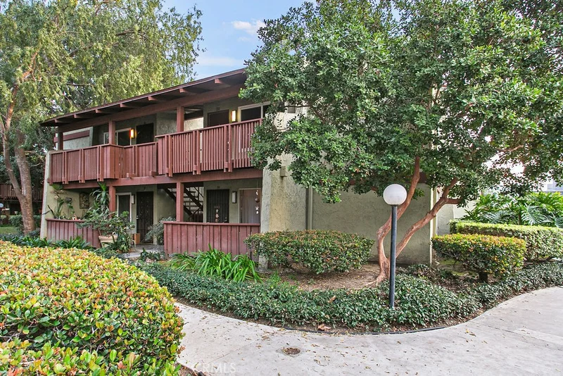 1030 Macarthur #100, Santa Ana, CA 92707