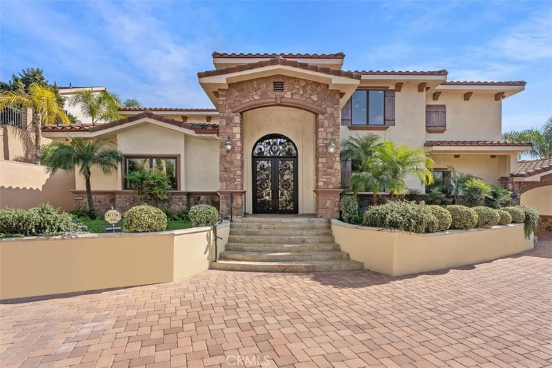 8684 Via Santa Cruz, Whittier, CA 90605