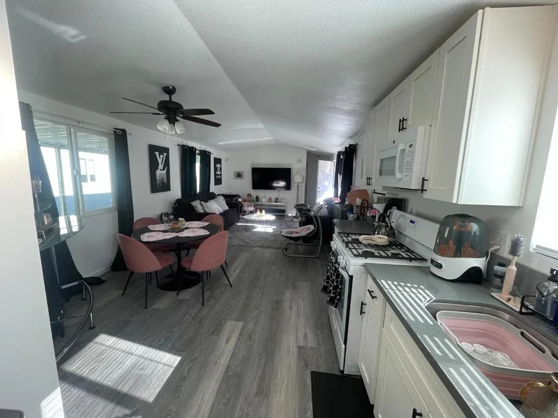 1885 Bayshore #96, East Palo Alto, CA 94303