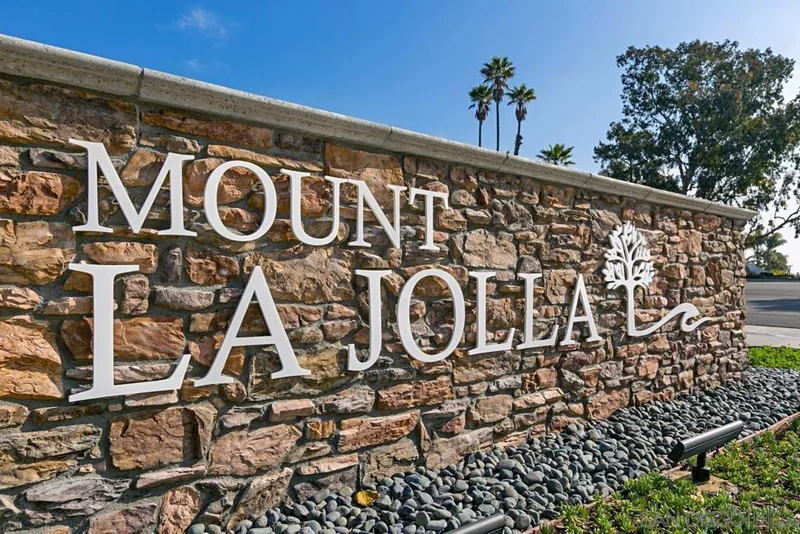 5562 Caminito Consuelo, La Jolla, CA 92037