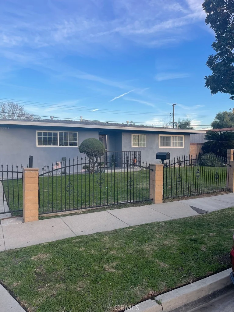 10044 Carmenita, Whittier, CA 90605