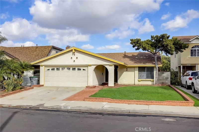 1153 Helmick, Carson, CA 90746