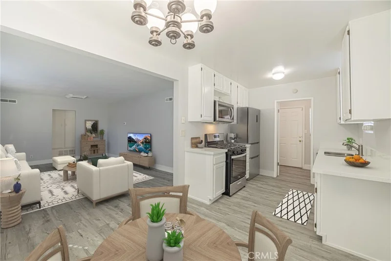 1042 Avenue J 10, Lancaster, CA 93534