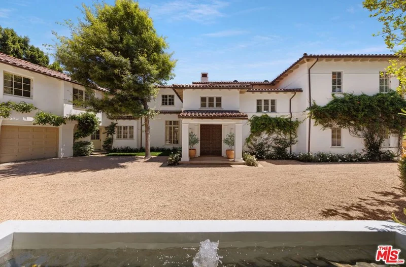 1251 Lago Vista, Beverly Hills, CA 90210