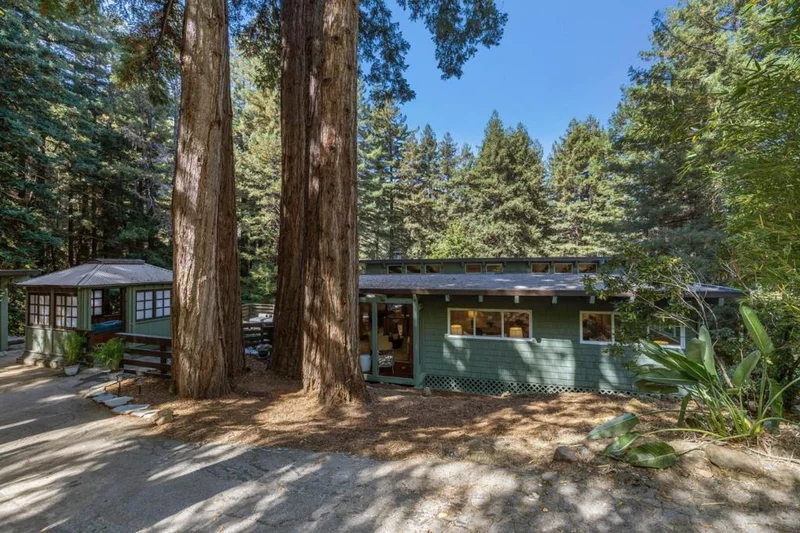 890 Patrol, Woodside, CA 94062