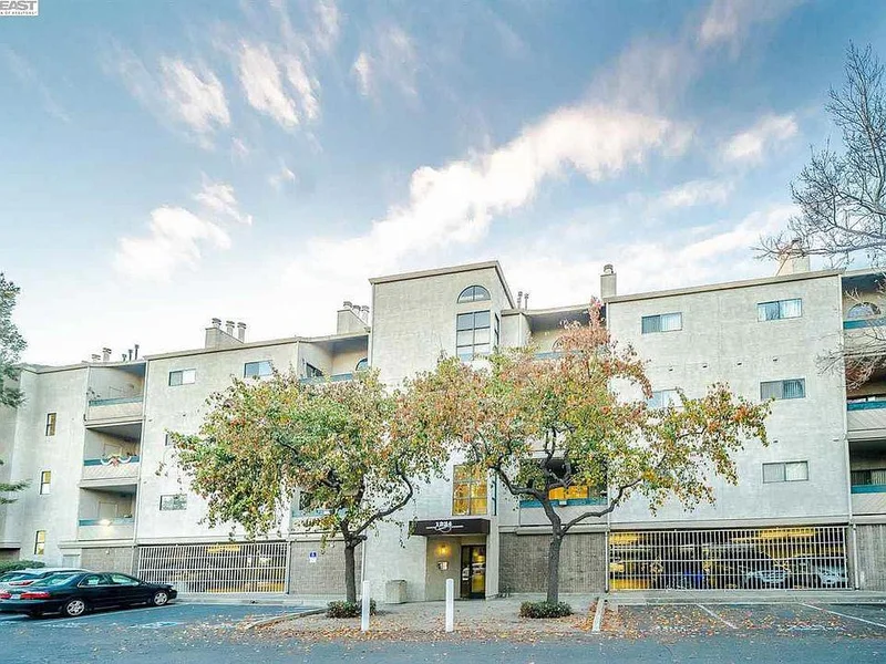 1234 Stanhope #165, Hayward, CA 94545