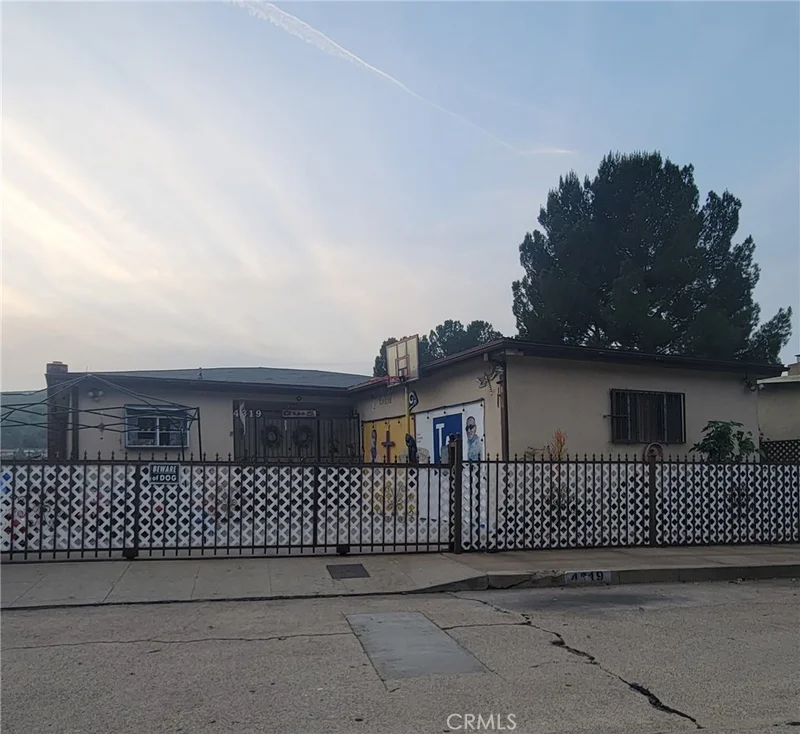 4319 Avenue 42, Los Angeles, CA 90065