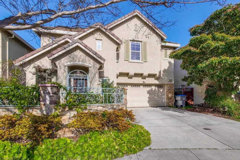 2692 Hutchings, San Jose, CA 95111