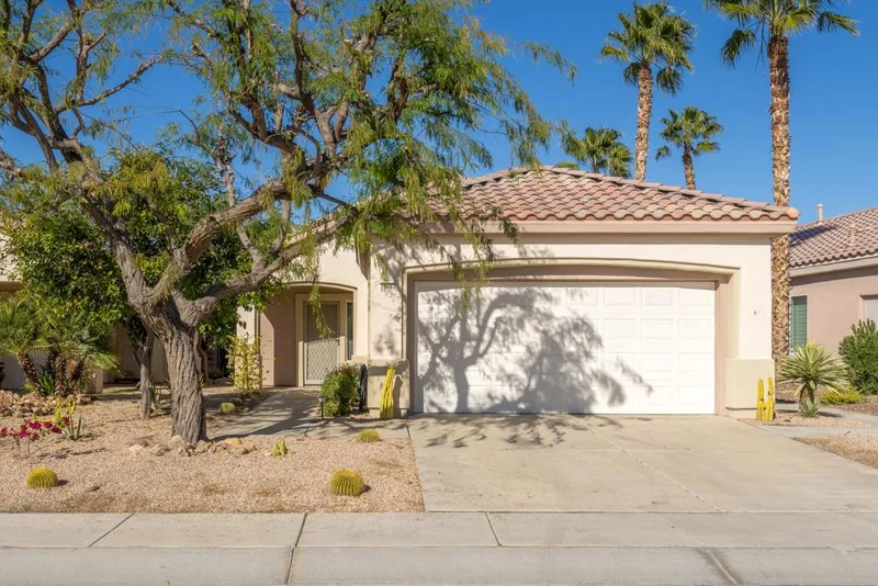 78662 Hampshire, Palm Desert, CA 92211
