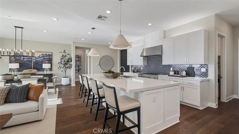29405 Via Destello, Valencia, CA 91354