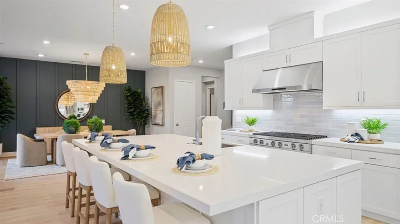 29755 Camino La Perdiz, Valencia, CA 91354