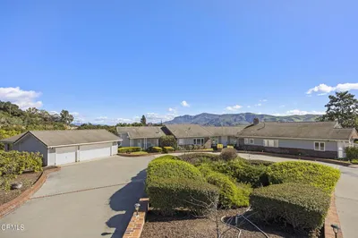 13922 Foothill