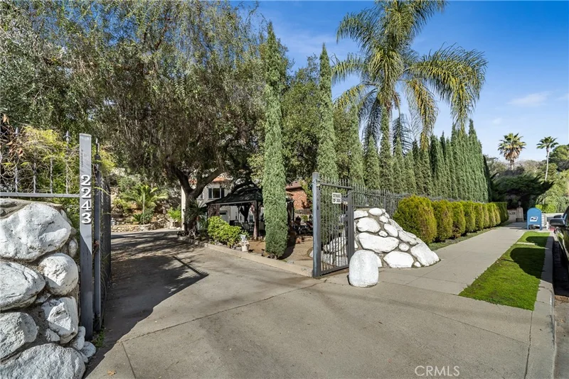 2243 Chevy Chase, Glendale, CA 91206