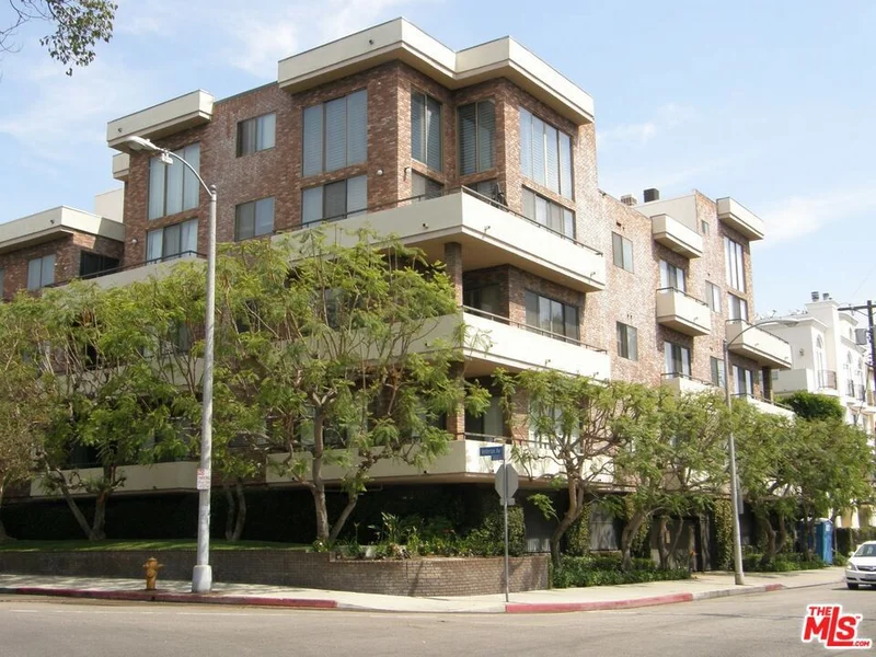 1880 Veteran #208, Los Angeles, CA 90025