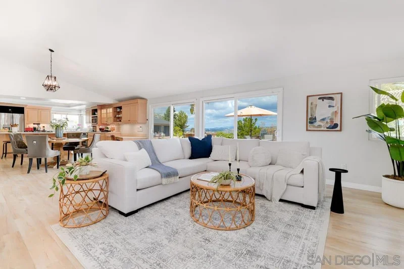 2559 Pence Dr, El Cajon, CA 92019