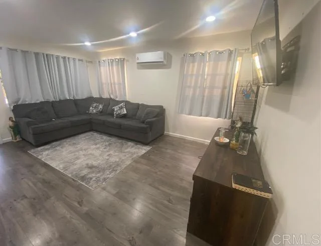 5550 Redwood St., San Diego, CA 92105