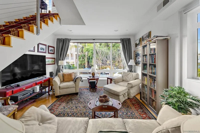 4257 3rd Ave #101, San Diego, CA 92103