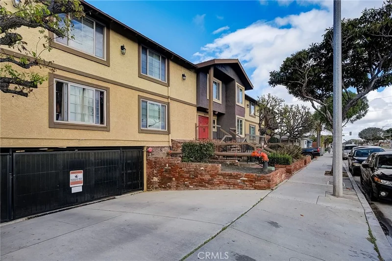 4633 Marine #112, Lawndale, CA 90260