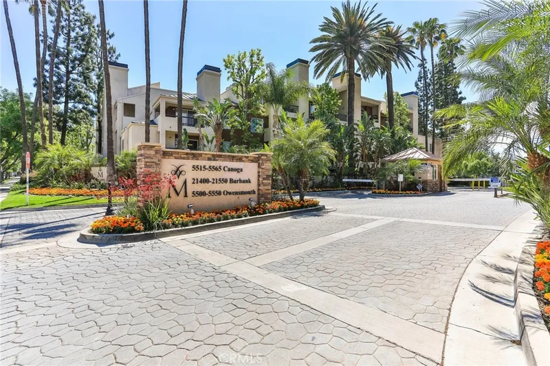 5510 Owensmouth #221, Woodland Hills, CA 91367