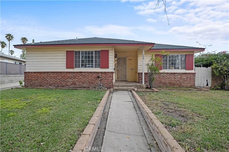11648 Rincon, Sylmar, CA 91342