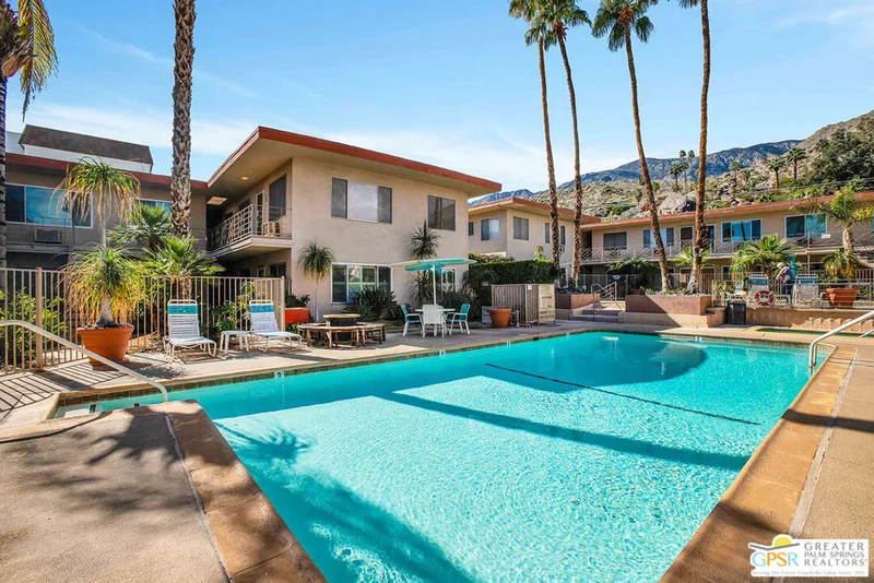 2290 Palm Canyon #9, Palm Springs, CA 92264