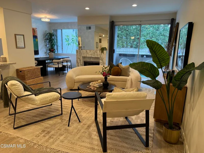 10465 Eastborne #106, Los Angeles, CA 90024