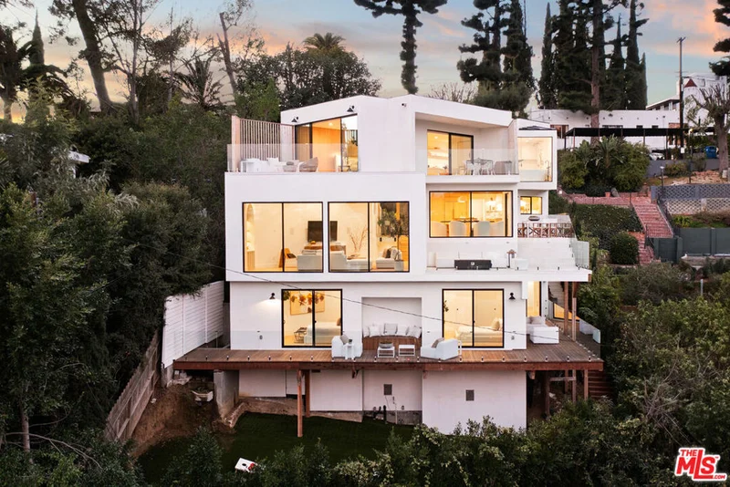 6210 Temple Hill, Los Angeles, CA 90068