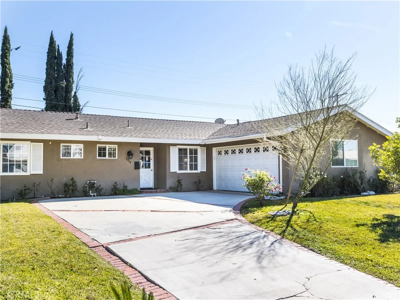 8460 Hanna, West Hills, CA 91304