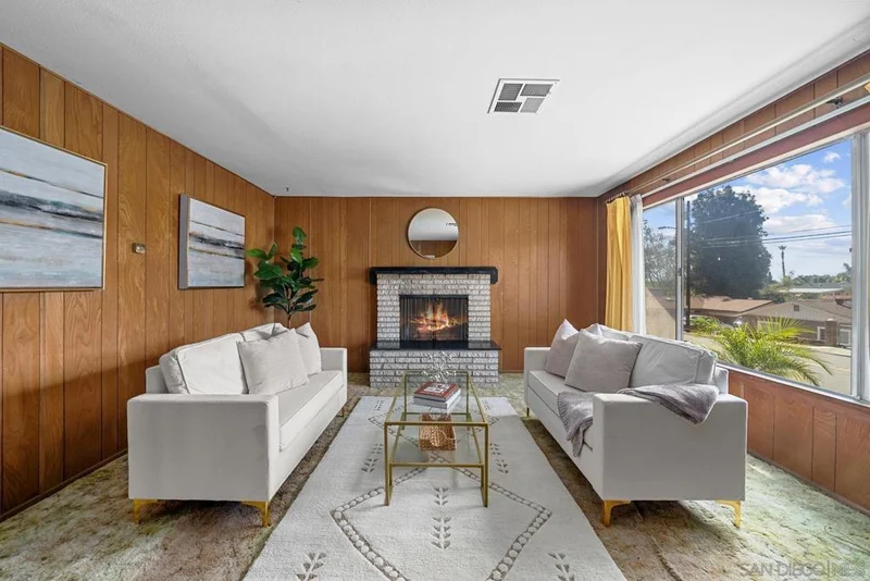 889 Galopago St, Spring Valley, CA 91977