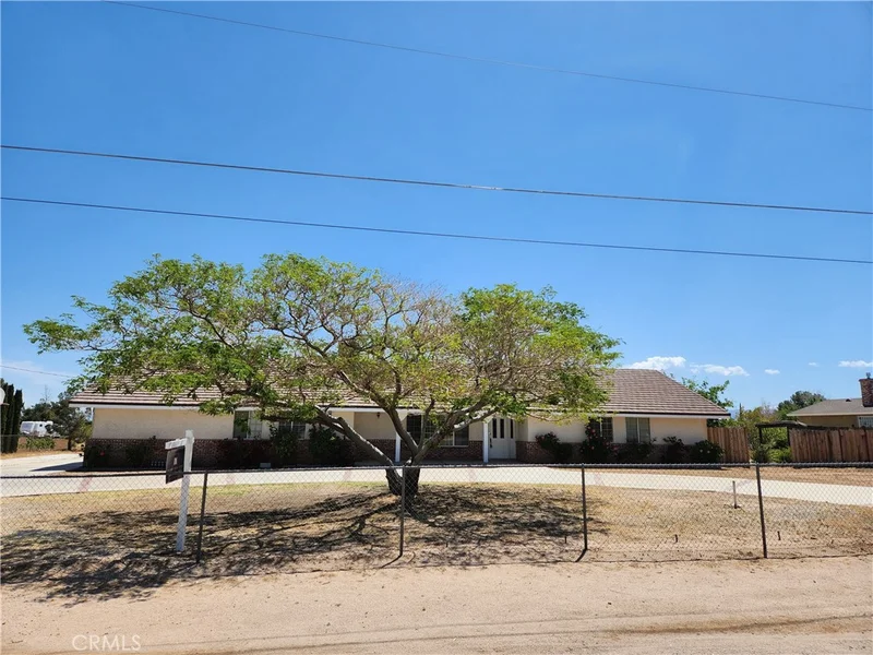 11767 Redwood, Hesperia, CA 92345