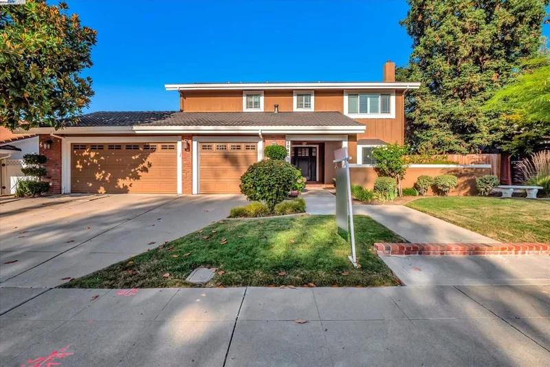 1042 Lomitas Ave., Livermore, CA 94550