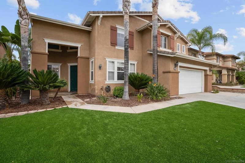 41121 Robards, Murrieta, CA 92562