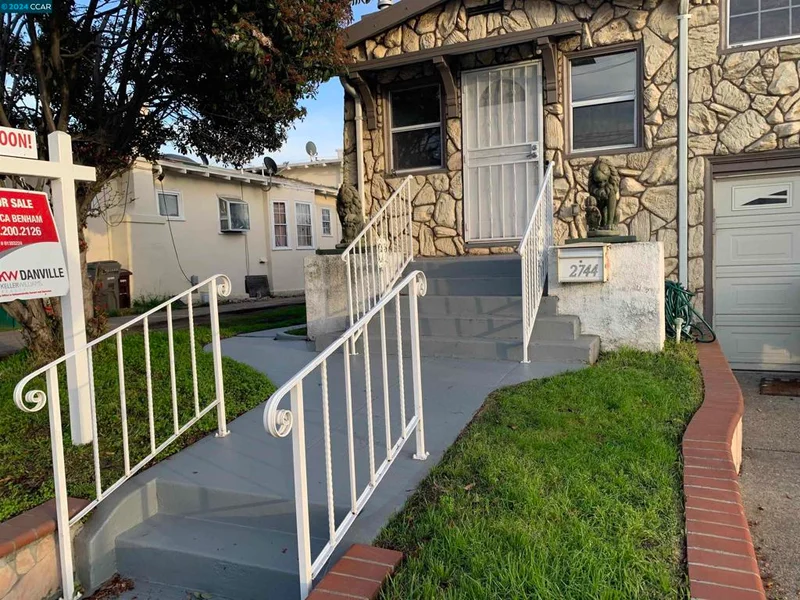 2744 67th Avenue, Oakland, CA 94605