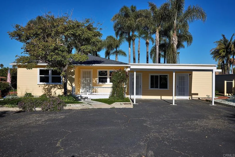 1040 Whaley, Oceanside, CA 92054