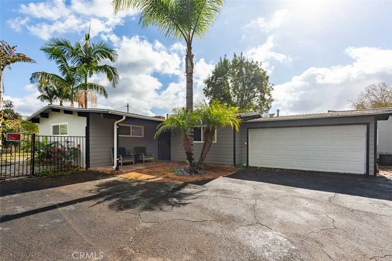 1145 Robin, Vista, CA 92084