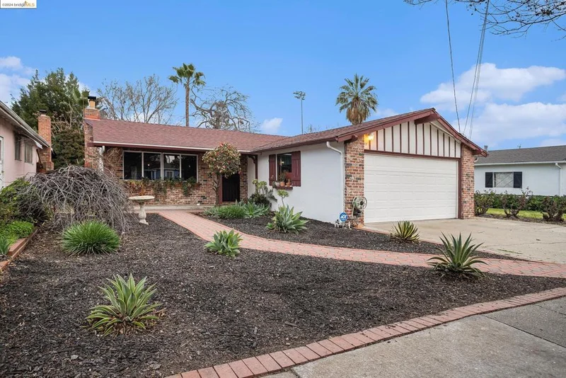 1017 C St, Antioch, CA 94509