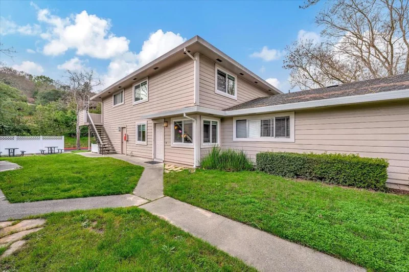 45 Los Padres, Novato, CA 94947