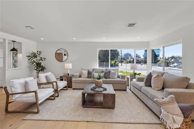 905 Adams, Orange, CA 92867