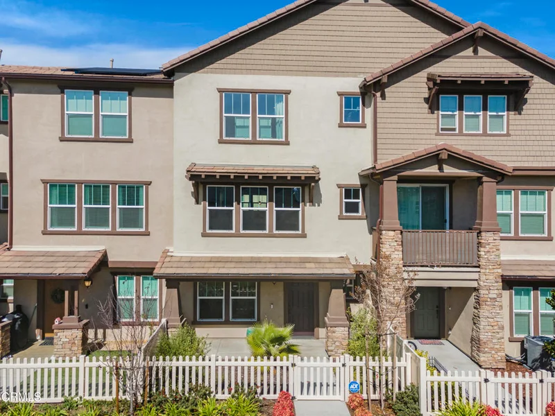 557 Grapefruit, Fillmore, CA 93015