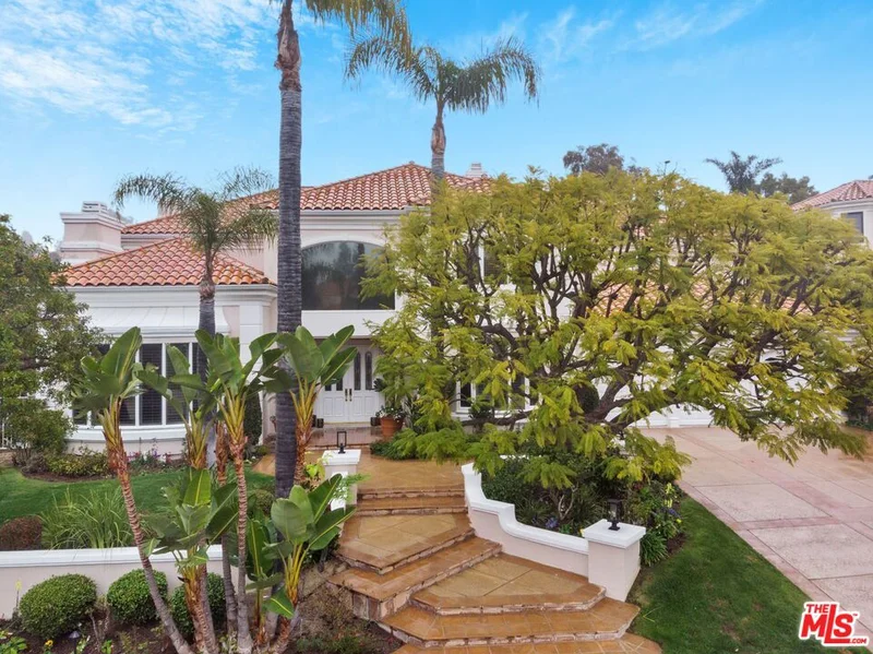 25727 Simpson, Calabasas, CA 91302