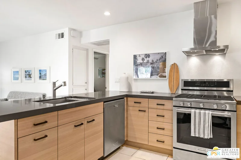 3004 Sunflower, Palm Springs, CA 92262