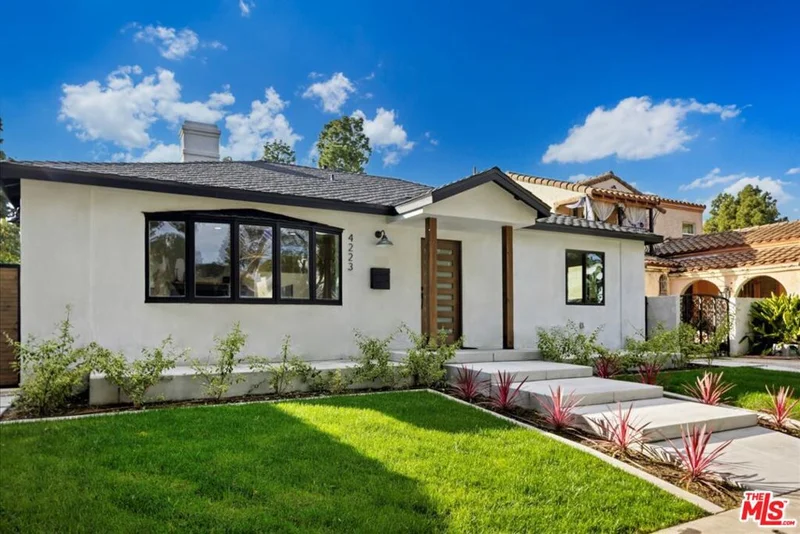 4223 Edgehill Drive, Los Angeles, CA 90008