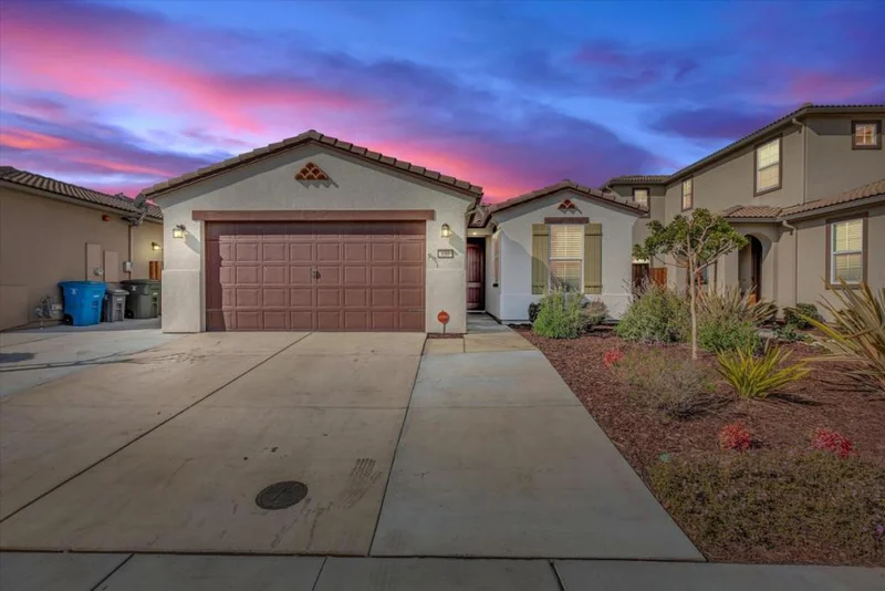 430 Alicante, Hollister, CA 95023