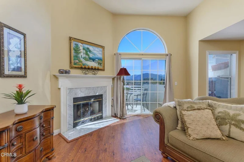 2713 Antonio #305, Camarillo, CA 93010