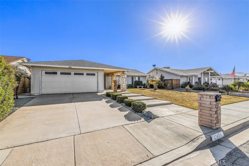 27450 Embassy, Sun City, CA 92586